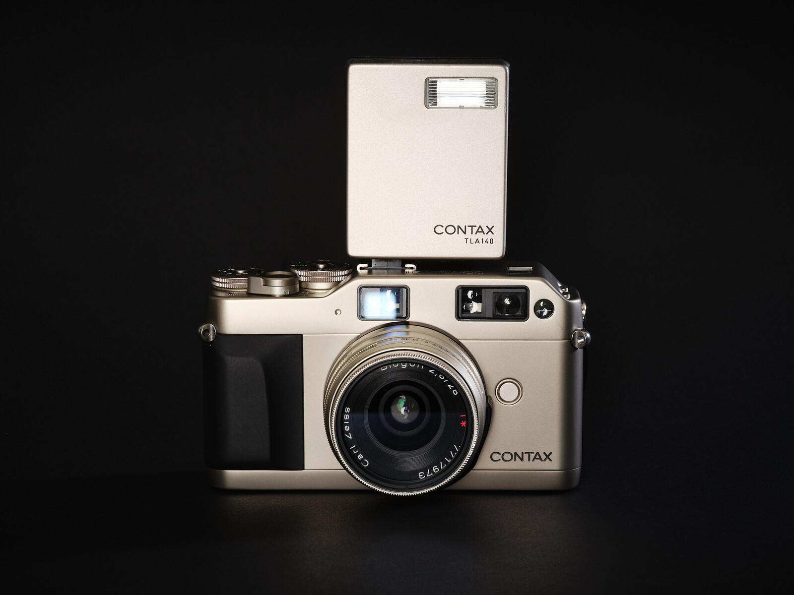 Rent a Contax G1 Film Camera ONE LENS KIT, Best Prices | ShareGrid