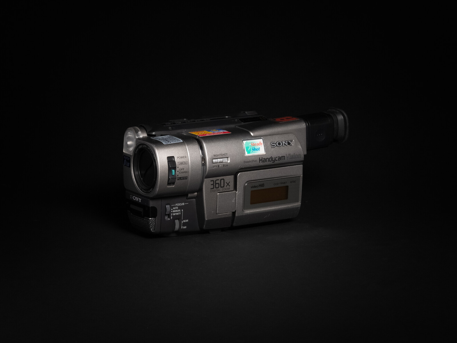Rent a Sony CCD-TRV67 (Hi8), Best Prices | ShareGrid Los Angeles, CA