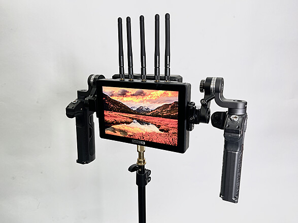 SMALLHD Cine 7 BOLT SKモニター Teradek CINE 7 Bolt — SmallHD
