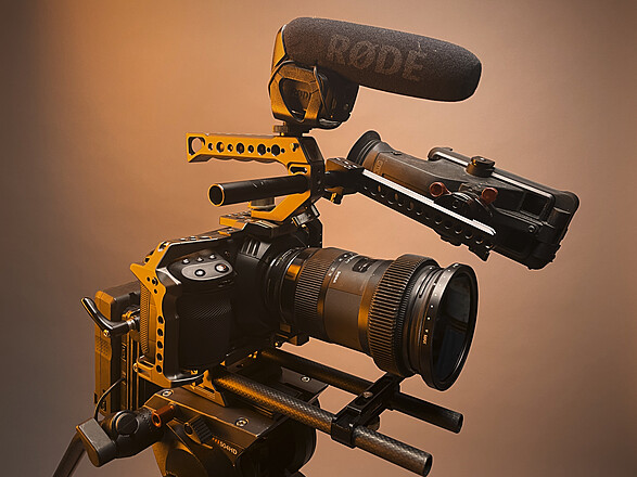 Rent a BMPCC 4K All you need: Lenses, Metabones, V-mounts