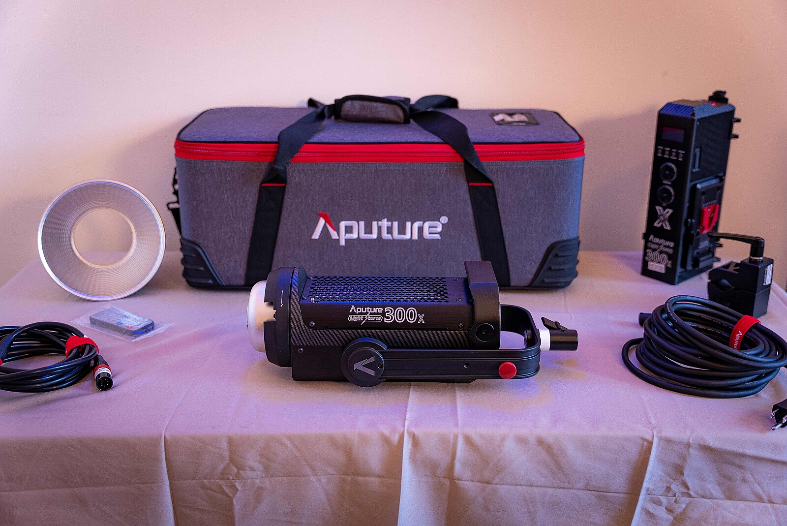 Rent a Aputure 300X + Light Dome II OR Lantern Softbox - Bi