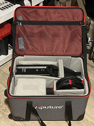 Rent a Aputure LS 600D Pro (V-Mount), Best Prices | ShareGrid Salt