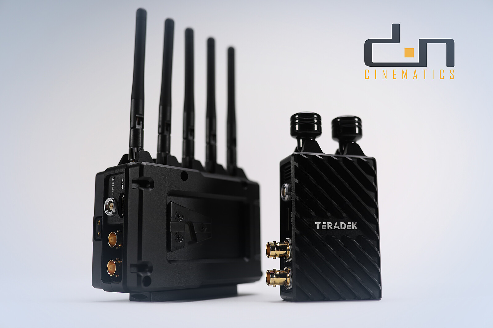Rent a Teradek Bolt 4K LT Series 3G-SDI/HDMI Wireless RX/TX Deluxe