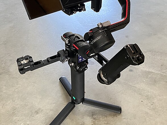 Rent a DJI RS 2 – 3-Axis Gimbal Stabilizer with Accessories