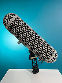 RODE Blimp + Deadwombat フルセット Amazon.com: Rode DeadWombat Artificial Fur Microphone Wind
