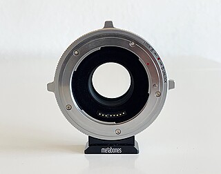 バトラス Maverick Tomonari Metabones Speed Booster Ultra 0.71x Adapter for Canon Lens
