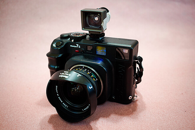 Rent a Mamiya 7ii & 80mm f/4, 43mm f/4.5 lenses, and