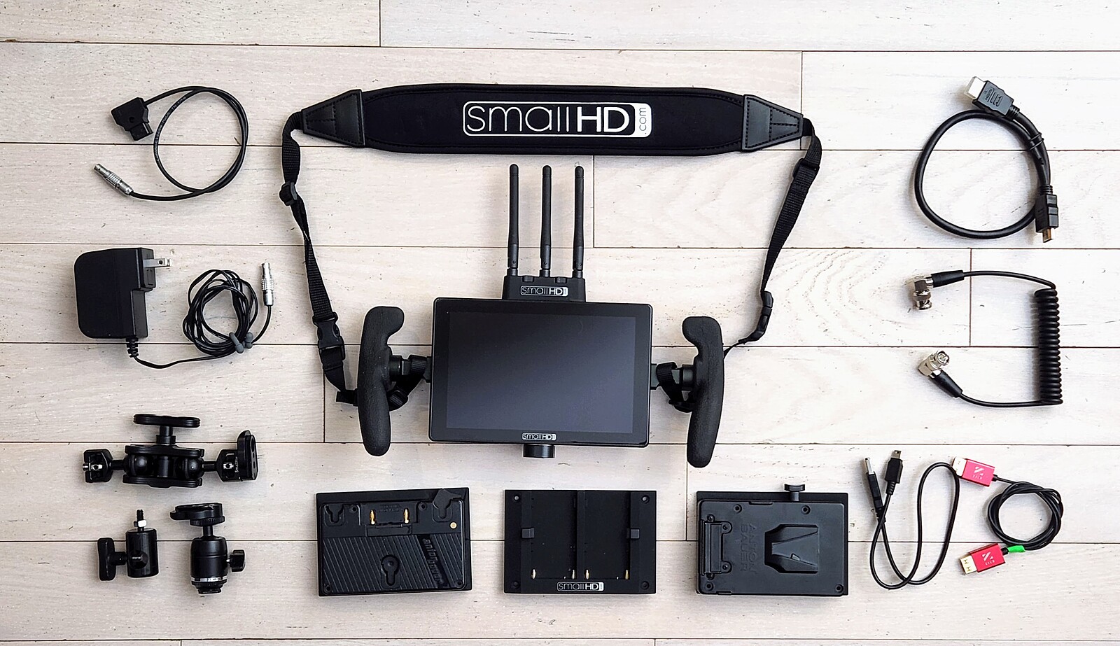 Rent a SmallHD Cine 7 Monitor w/ Bolt 500 RX Wireless