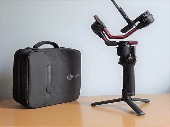 DJI RS 2 Pro Combo <RAVENEYEあり> Buy DJI RS 2 Gimbal Stabilizer Pro Combo | Camrise