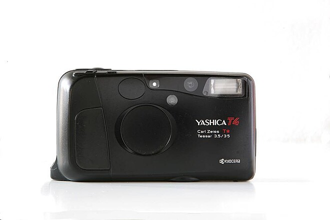 RARE Kyocera T Slim / Yashica T4 Safari / Carl Zeiss Tessar
