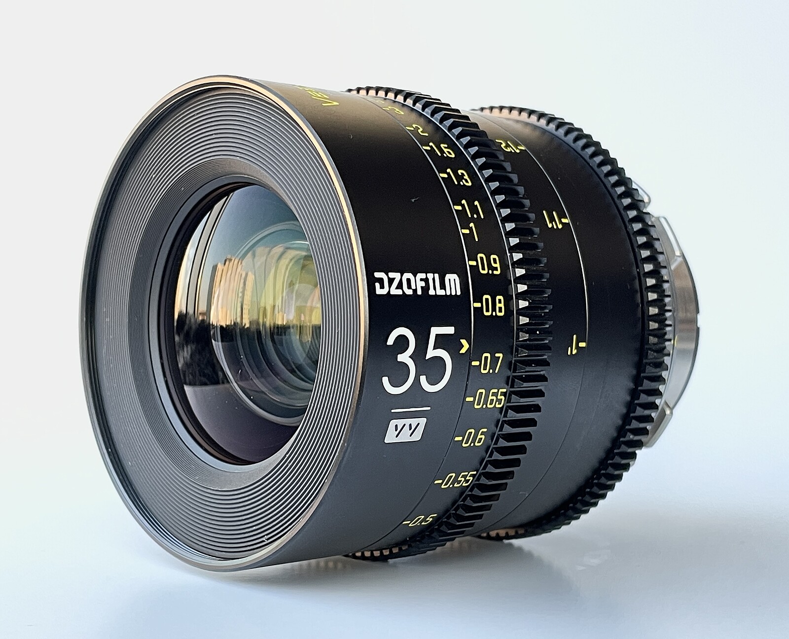 Rent a DZOFilm VESPID 35mm T2.1 Lens (EF or PL), Best Prices