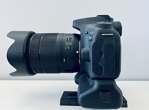 Canon EOS 90D + EFS 18-135 （マーティン様予約済） Canon EOS 90D + EFS 18-135 （マーティン様予約済）（Canon