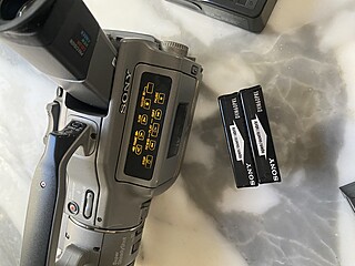 SONY DCR-VX1000 miniDV 通電可 ジャンク品 Sony DCR-VX1000 10x Optical Zoom LCD Digital Handycam - Gray