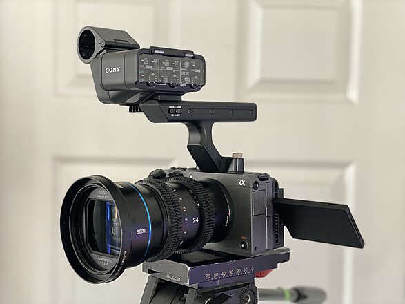 SONY FX30 sirui アナモルフィック　シネマセット Rent a Sony FX30 Cinema Camera w/ Sirui 4 Anamorphic Lens Kit