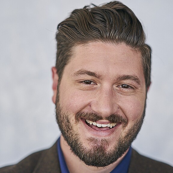 Aaron Schneeberger | ShareGrid