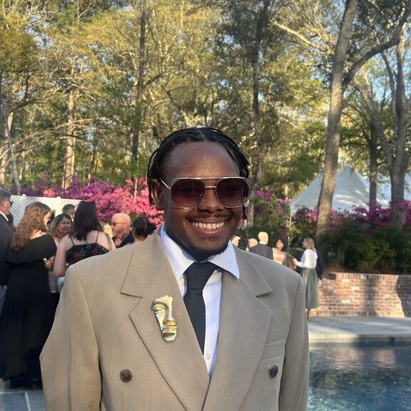 Dejimon Brooks | ShareGrid