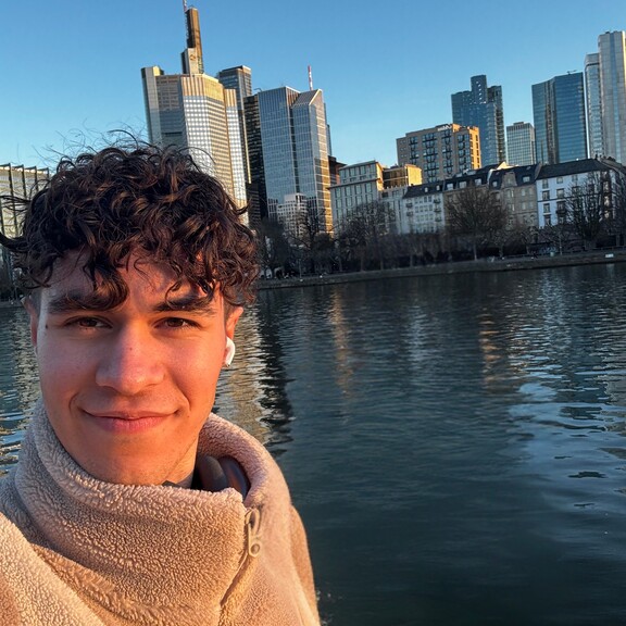 Konstantin Saifoulline | ShareGrid