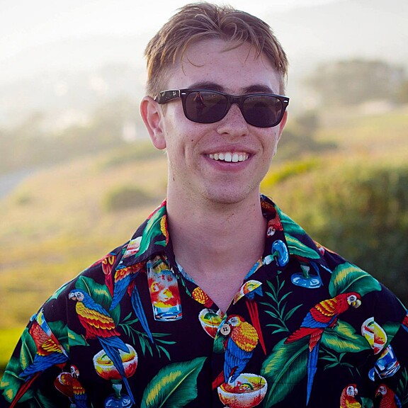 Adrian Mikulak | ShareGrid
